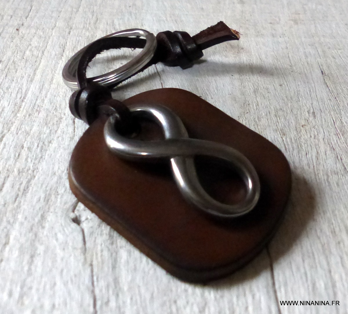 Porte clé infiniti pour homme cuir et Acier inoxydable – Image 4