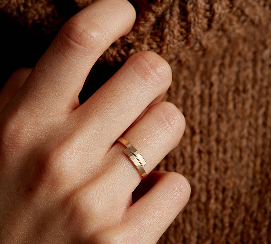 Bague réglable plaqué or minimaliste femme sur acier – Image 7